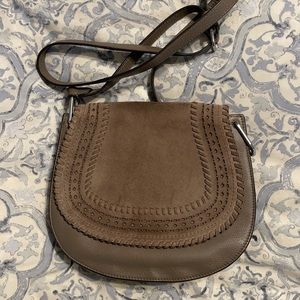 Vince Camuto crossbody purse-great condition!